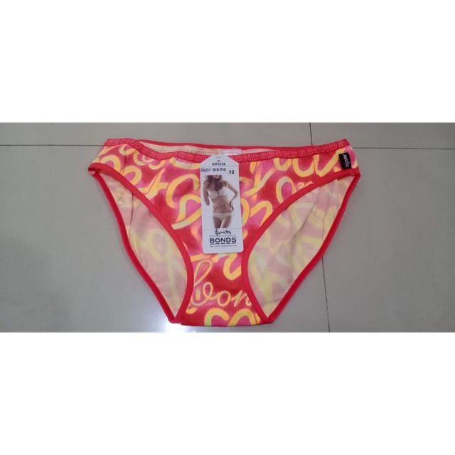 Celana Dalam Bonds
