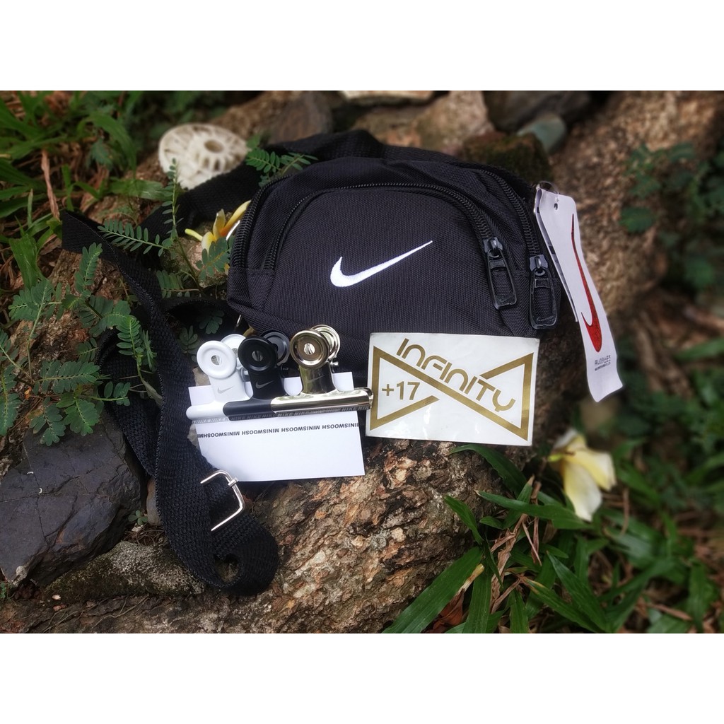 nike mini swoosh sling bag