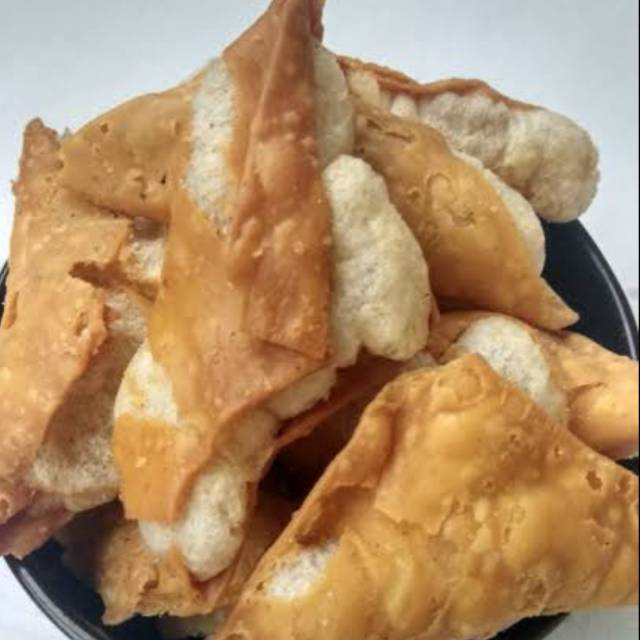 

Siomay segitiga ukuran besar
