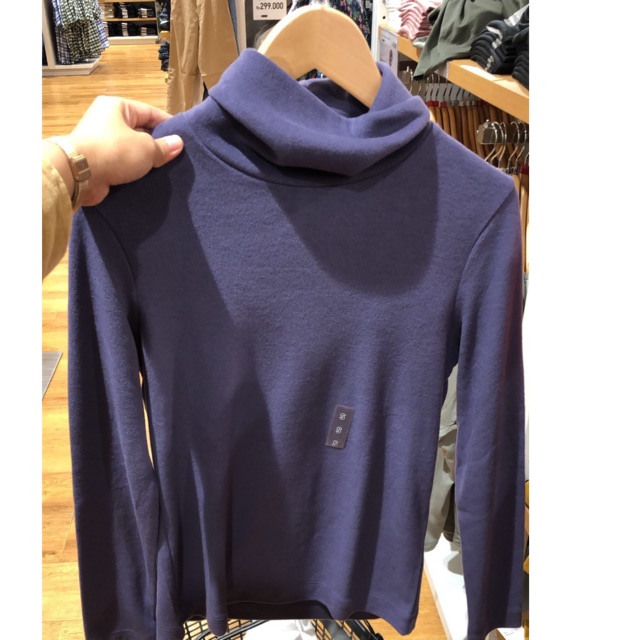 sweater uniqlo wanita