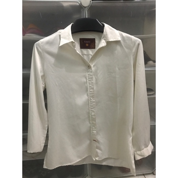 preloved blezer dan kemeja putih satin