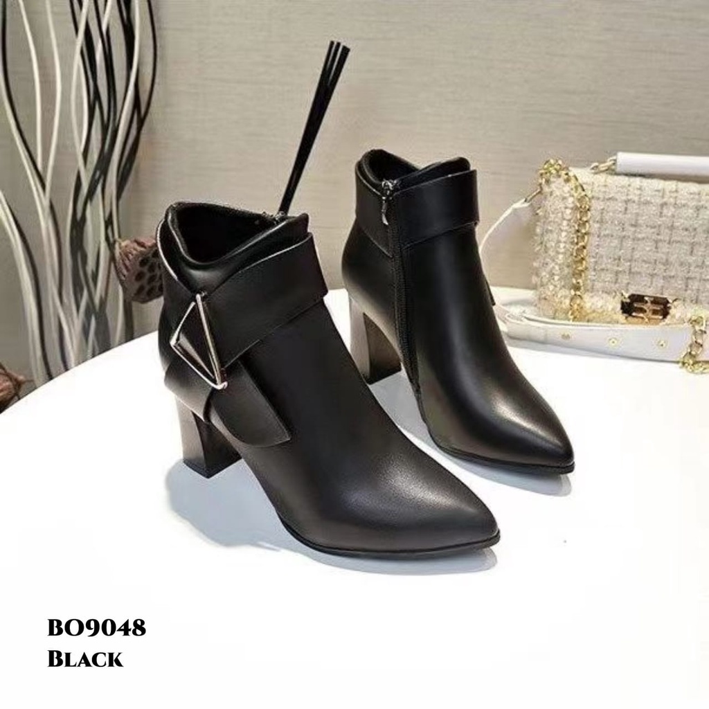 RESTOCK WYN SEPATU BOOTS FLAT FASHION KOREAN BERKUALITAS BO9048