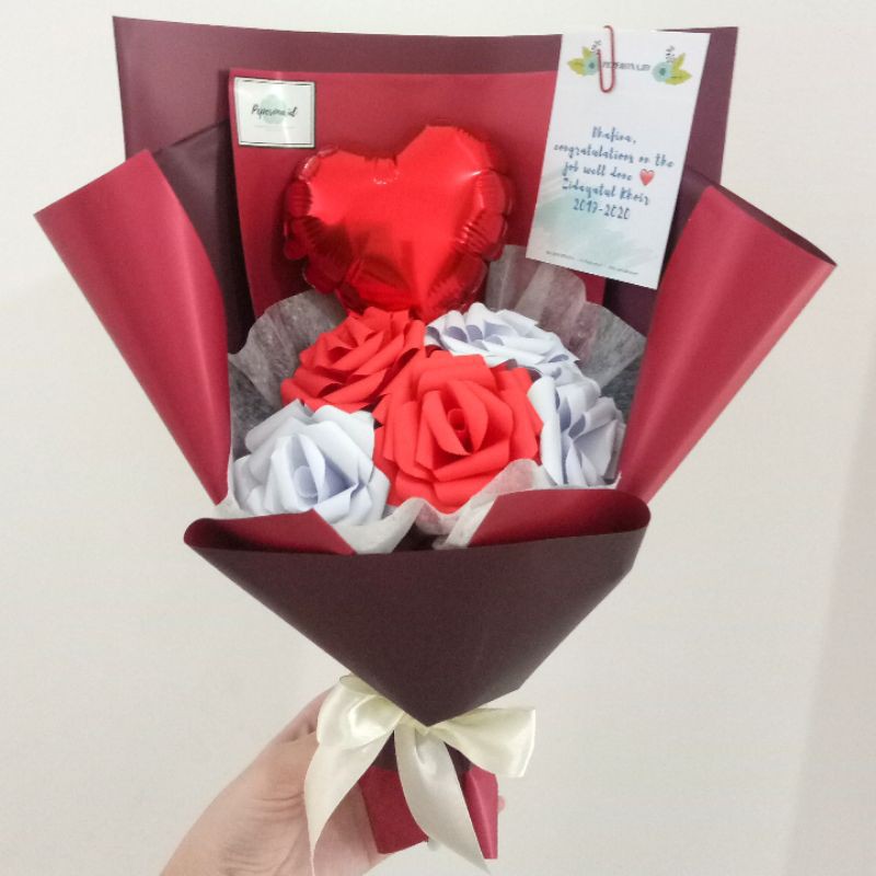 Petite Balloon Bouquet (5 stems & balloon) / paper flower / bunga kertas / buket bunga