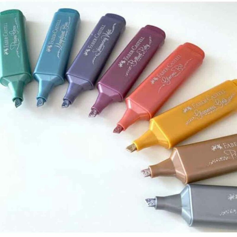 

Faber Castell Textliner 46 Metallic (Precious Green, Shimmering Violet, Magnificent Blue, Glorious Red, Shiny silver, Glamorous Gold, Pearl Rose, dan Brilliant Ruby)