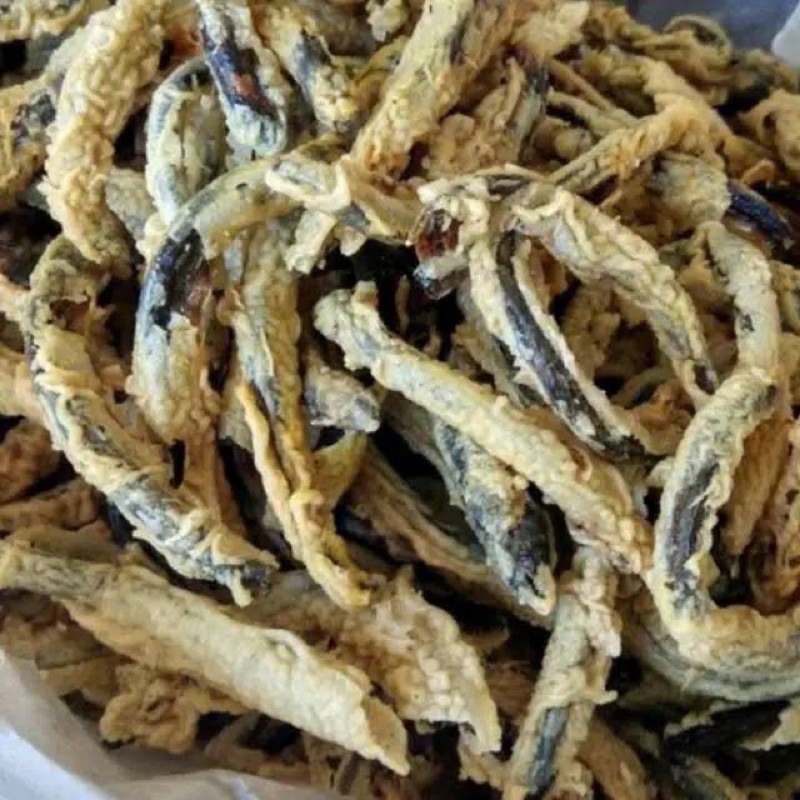 kripik belut 100 gram / belut crispy krispy renyah cemilan renyah keripik belut