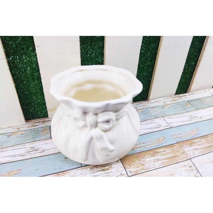 Vas / Pot Bunga Keramik Pita Kecil