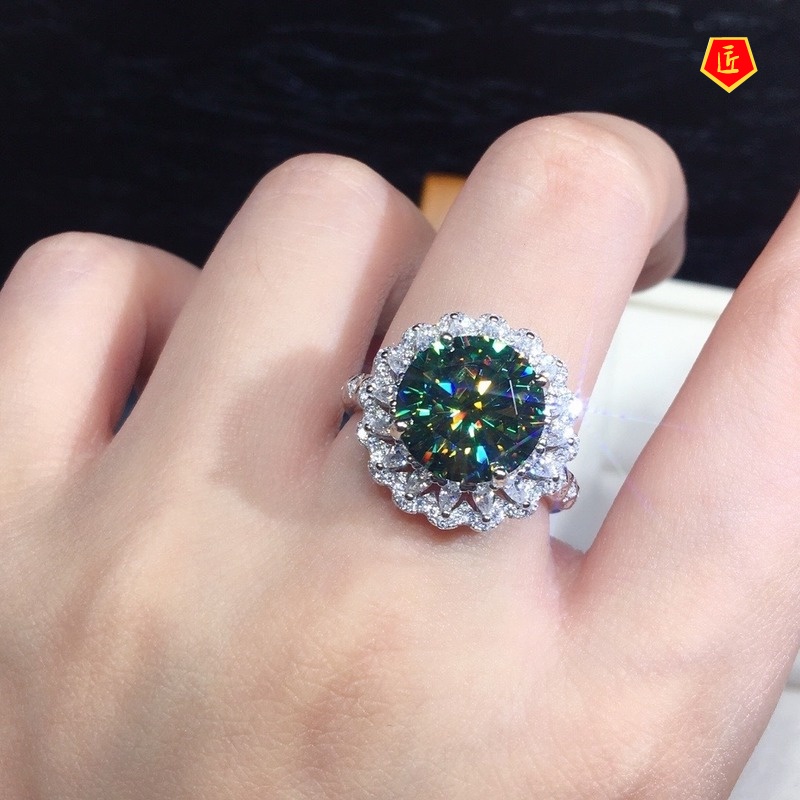 [Ready Stock]Inlaid Green Moissanite Ring Shiny Luxury