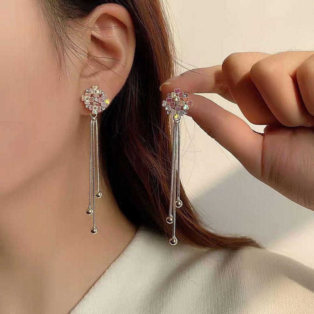 Needway   Bunga Menjuntai Anting Kepribadian Retro Elegan Perempuan Halus Gadis Stud Earrings