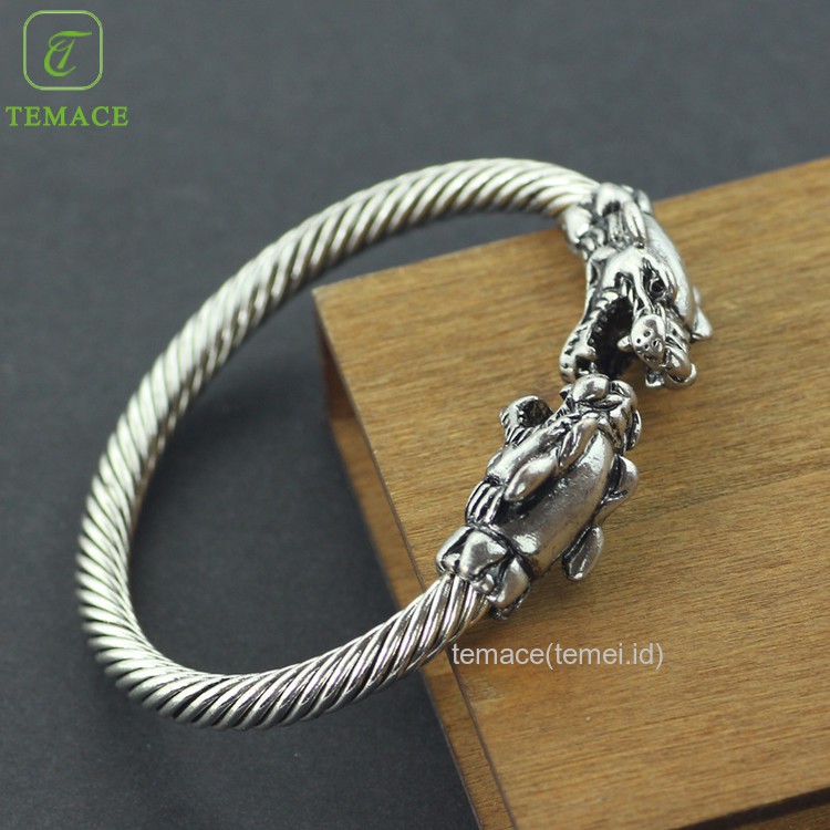 pipi Gelang Pria / Wanita Desain Anime Attack on Titan Shingeki no Kyojin untuk Hadiah Natal