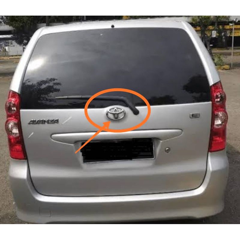 Logo toyota avanza 2004 sampai 2011 bagian belakang pintu bagasi