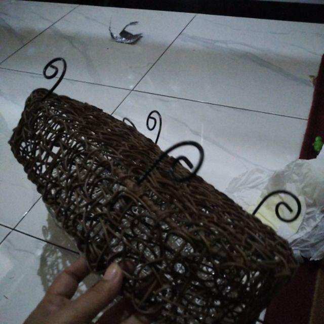 Keranjang Air Mineral / Tempat Aqua Gelas Rotan Sintetis Isi 16