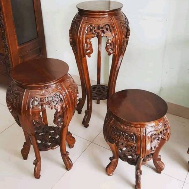 Furniture hiasan pemanis ruangan pot vas bunga cumi kayu jati ukir asli Jepara ukiran antik termurah