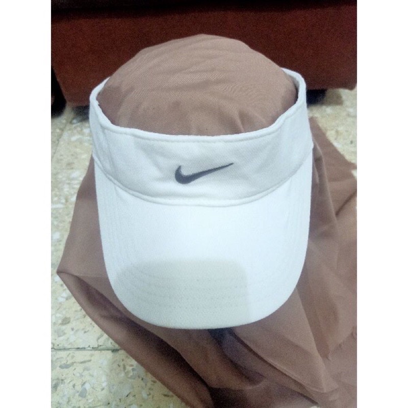 preloved topi golf nike original second brand topi bolong sporty putih