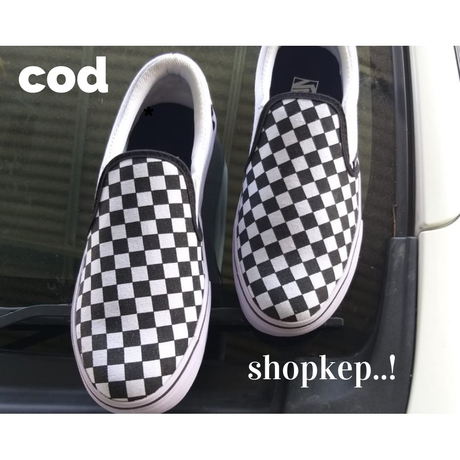 Sepatu Vans Slip on kotak kotak hitam putih / sepatu wanita / sepatu pria / terlaris dan termurah