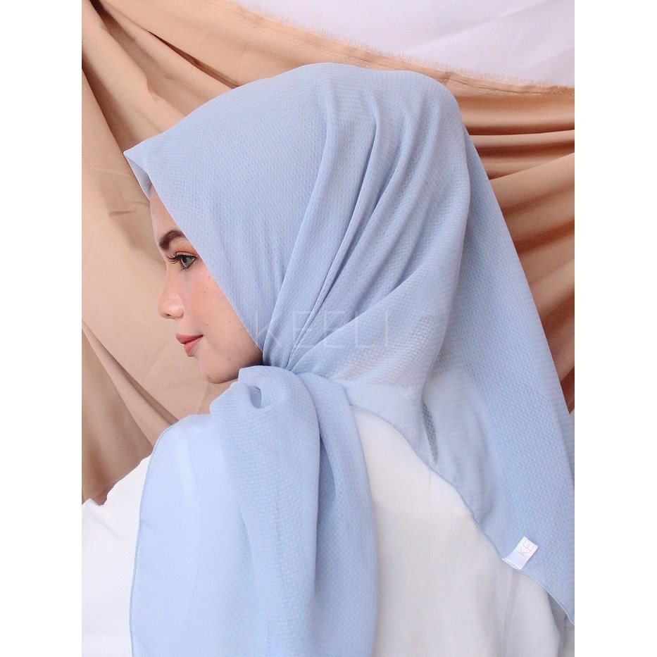 Produk terbaru dan terlaris saat ini Alba Square Hijab/Rubicon Daily Hijab