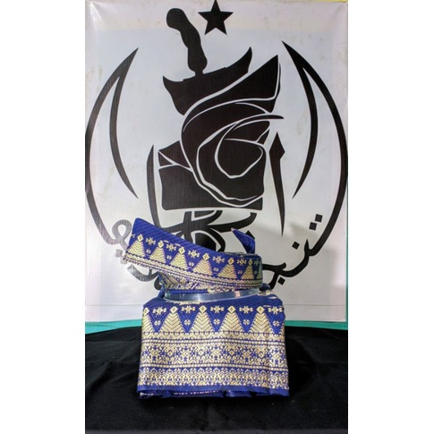 set Tanjak melayu dan kain sampin