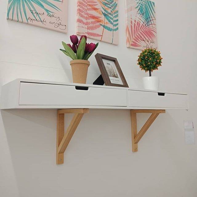 Rak dinding berlaci Informa Rak Ambalan Laci Gantung