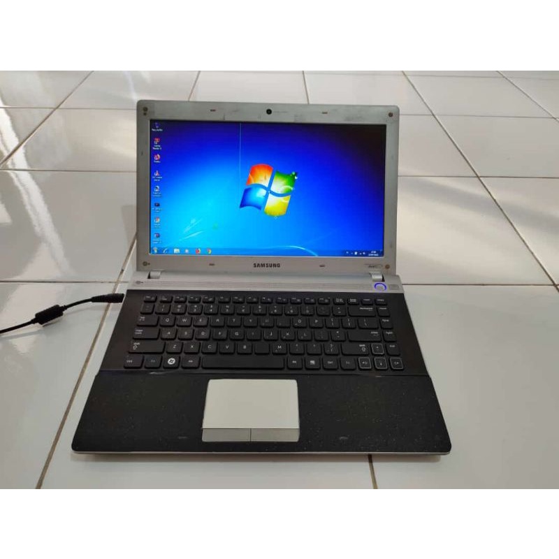 HARGA LAPTOP BEKAS  || Samsung RV411 dual-core P6100 ram 2gb hdd 160gb 14" Nvidia 512mb dedicated