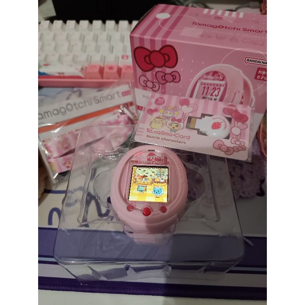 Tamagotchi Smart Sanrio preloved