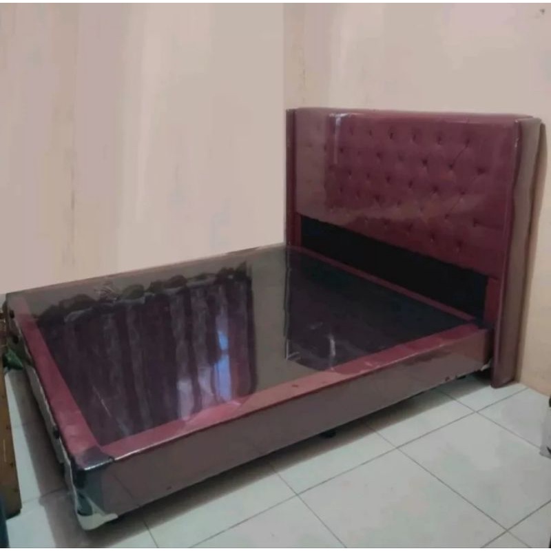 Divan kancing tinggi sandaran 130 cm tanpa kasur