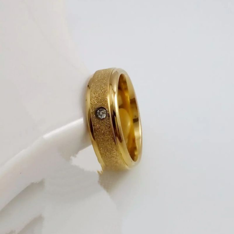 cincin titanium asli anti luntur (M1), cincin couple pasangan tunangan, cincin perhiasan mirip mas asli perhiasan berlapis emas 24 k