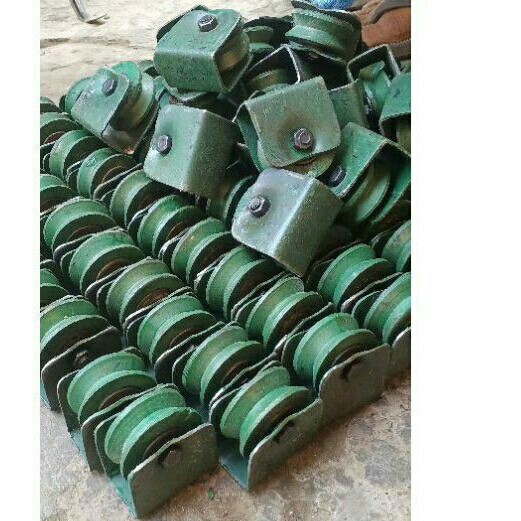 Roda Gerbang 6cm Besi Cor Rel Bulat Dan Rel Siku