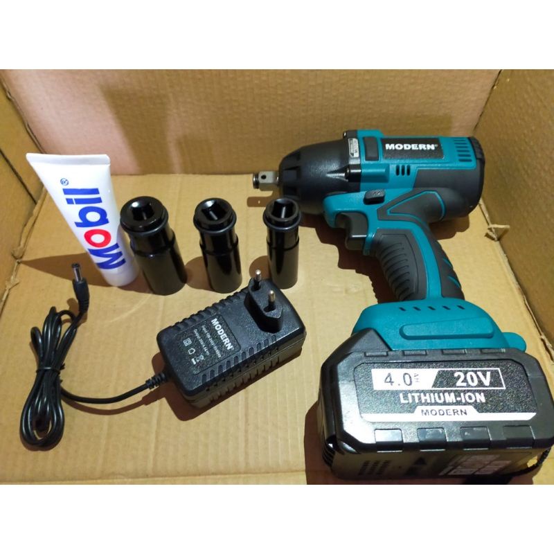 IMPACT CORDLESS MODERN M65, IMPACT BATERAI