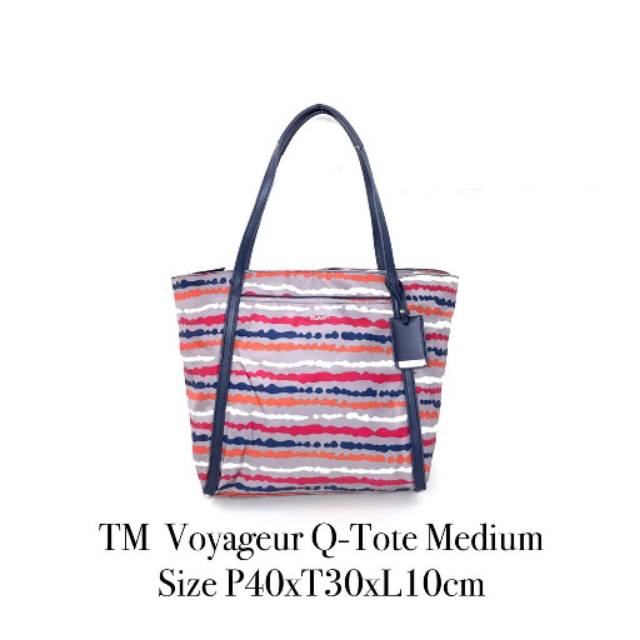 Tumi Voyageur Q-Tote Medium