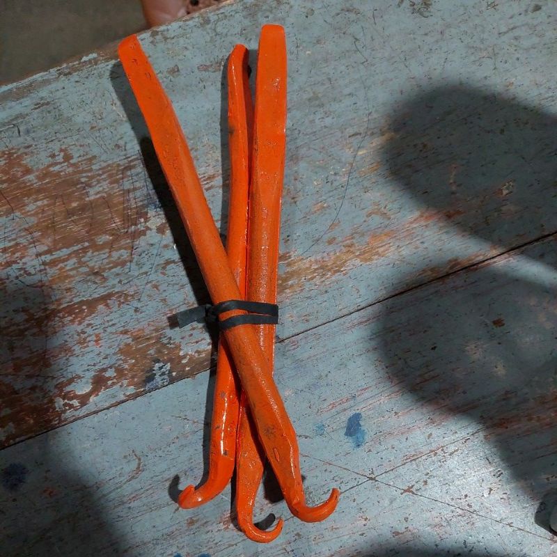 JUGIL PEMBUKA BAN SEPEDA DAN MOTOR ISI 3 PCS