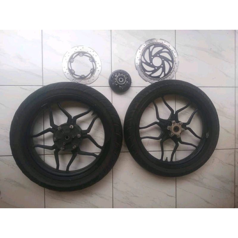 Velg Pelg Velk Pelk Ban 3.5 4.5 Depan Belakang Kawasaki Bajaj Pulsar 200NS NS200 BR200A P200NS PNS C