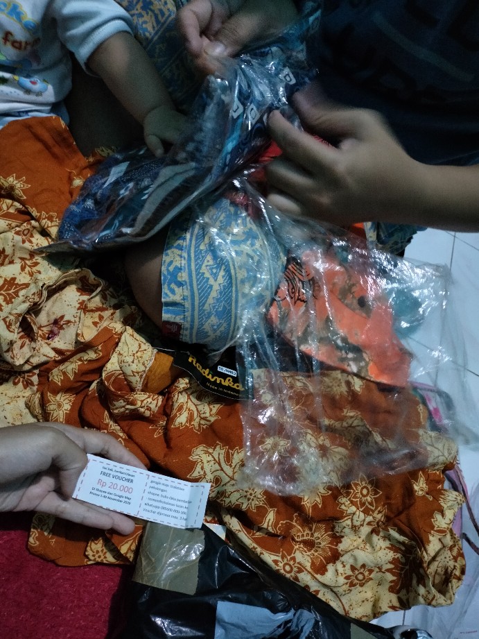 Trolistore Grosir Kemeja Batik Pria Lengan Panjang Motif Parigurita Merah Biru Hijau Coklat Kuning