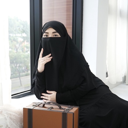 New French Khimar by TRZ Style 13 Warna /French Khimar Best Seller TRZ/ French Khimar Wafiq Nara Crinckle / Khimar Pioneer Nara Crinckle-Black