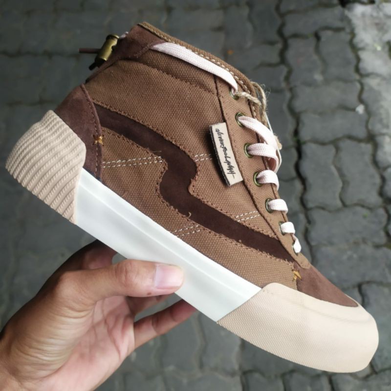 Patrobas x Nevertoolavish