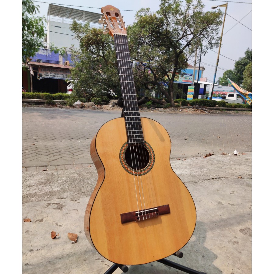 GITAR NYLON KLASIK YAMAHA CUSTOM