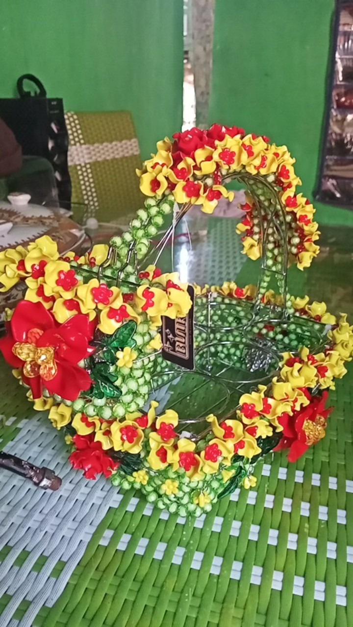 Keranjang Aqua 6 Hias Bunga Pink Hijau Manik Akrilik