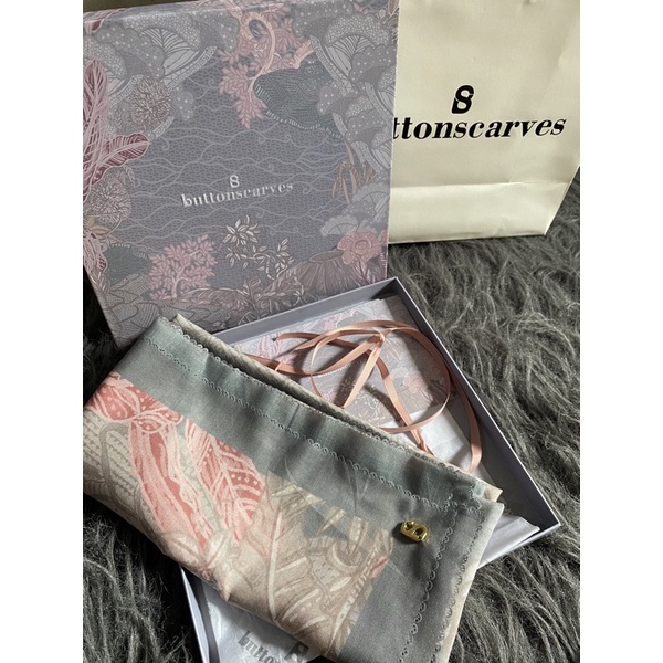 buttonscarves nusantara savanna