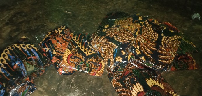 Murah Terlaris Serut Genes Jelita Tunic Navbor Yelbor Whitbor Creambor Tunik Batik