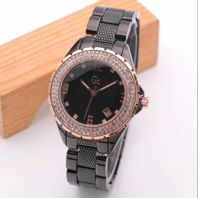 Guess Collection jam tangan wanita