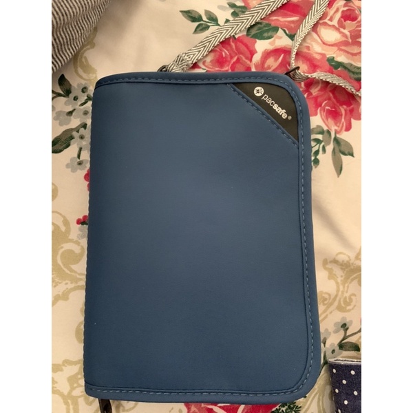 NBU Pacsafe dompet paspor passport wallet cover