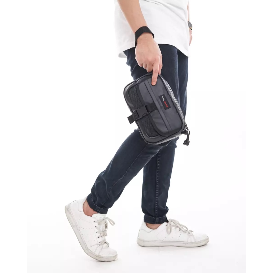 [BISA COD] Tas Tangan DOPP KIT DRG RAZE WATERPROOF Hand Bag Pouch Clutch Selempang Slempang Sling Slingbag Waist Waistbag Pinggang Handbag Pria Wanita Cowok Cewek Handbag Branded Anti Air Murah ORIGINAL