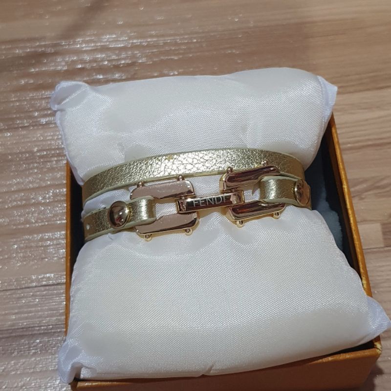 Gelang Premium Quality Model lilit import Gelang tangan kulit Branded Band