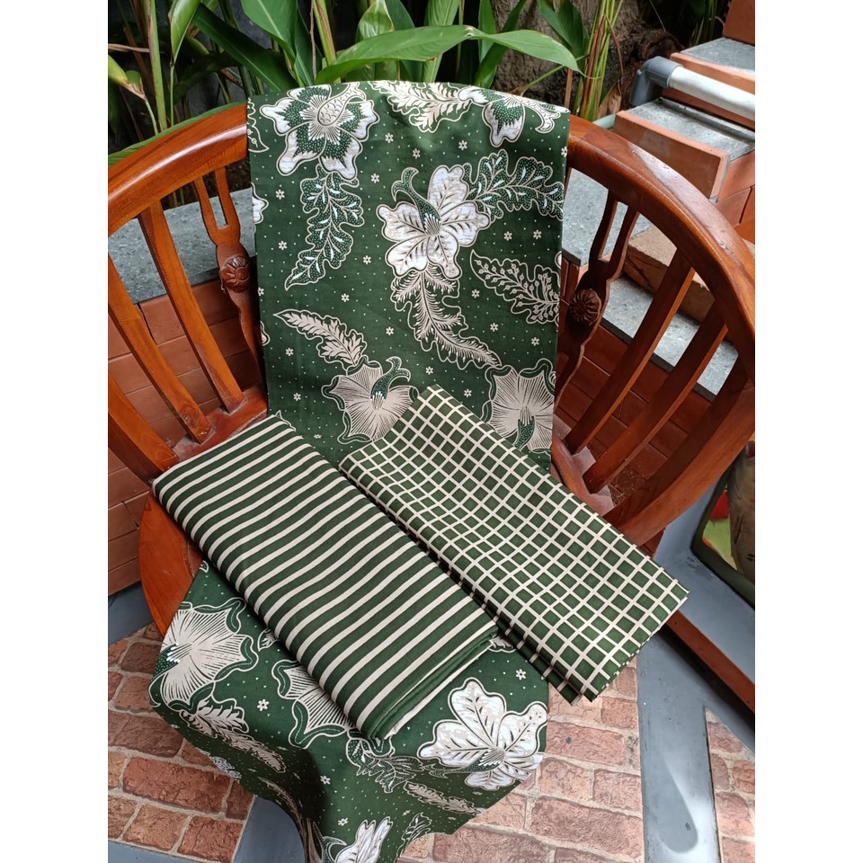 (SEKAR AYU) Kain Batik Motif