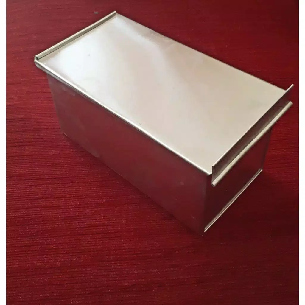 Loyang Roti Tawar Bertutup