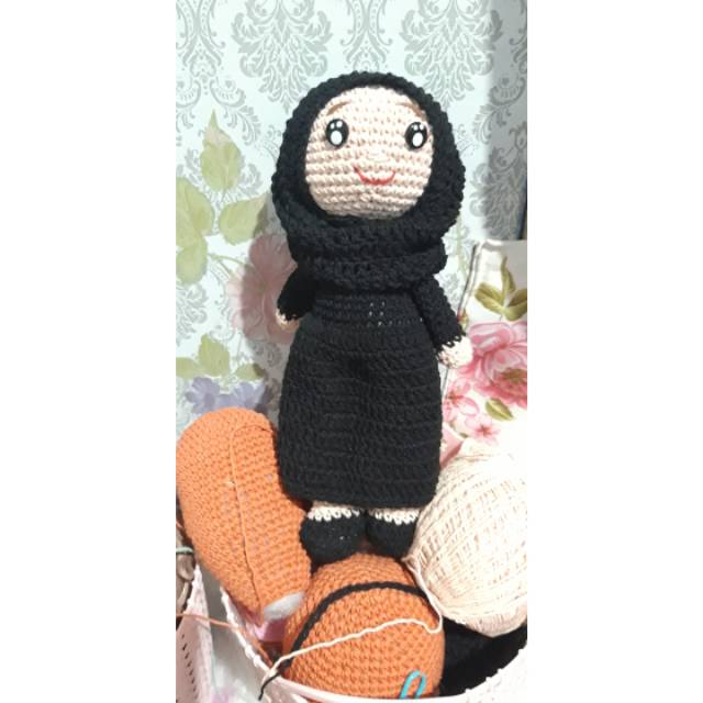 Boneka rajut hijab