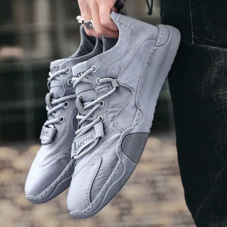 [] Gudang Sepatu Sneakers Lacotes Original 3 warna Sepatu Runing Laoctse pria Sepatu import original