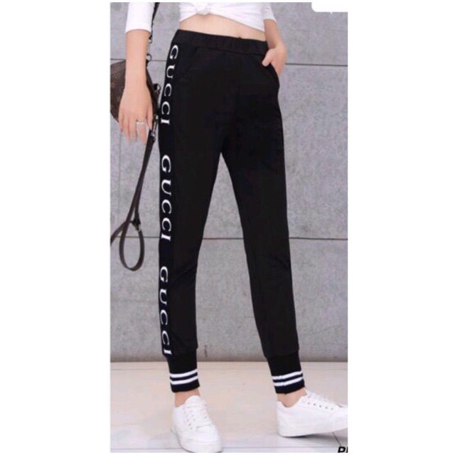 jogger pants gucci