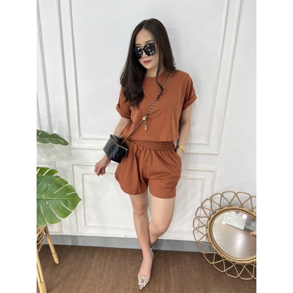 BECCA SET-7