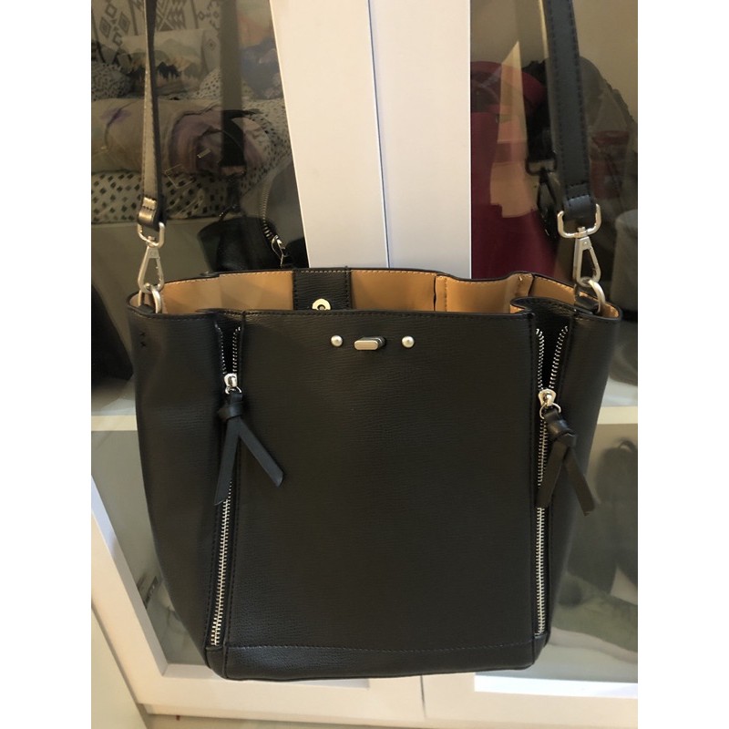 zara black bag