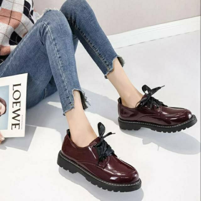 Sepatu Docmart Valent / Sepatu Wanita / Sepatu Loafers Wanita / Trending / COD