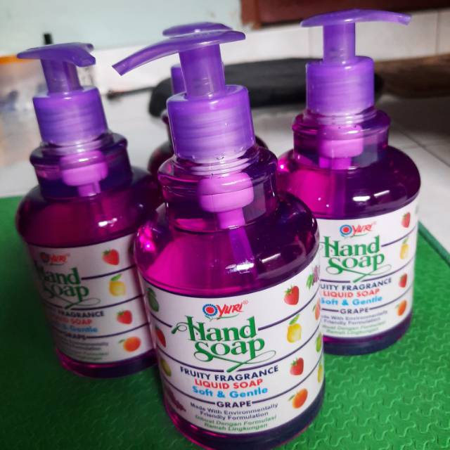 Yuri Hand Soap pump botol 410 ml